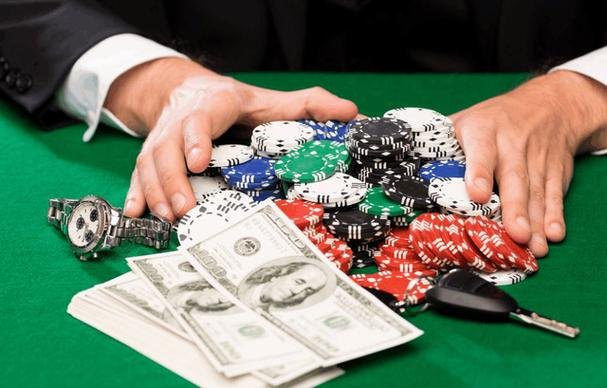 mpobet mobile app interface showing live-dealer table selection and sportsbook markets